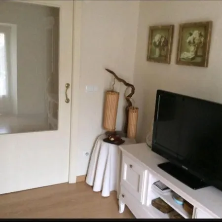 Casa Kontrasta * Contrasta